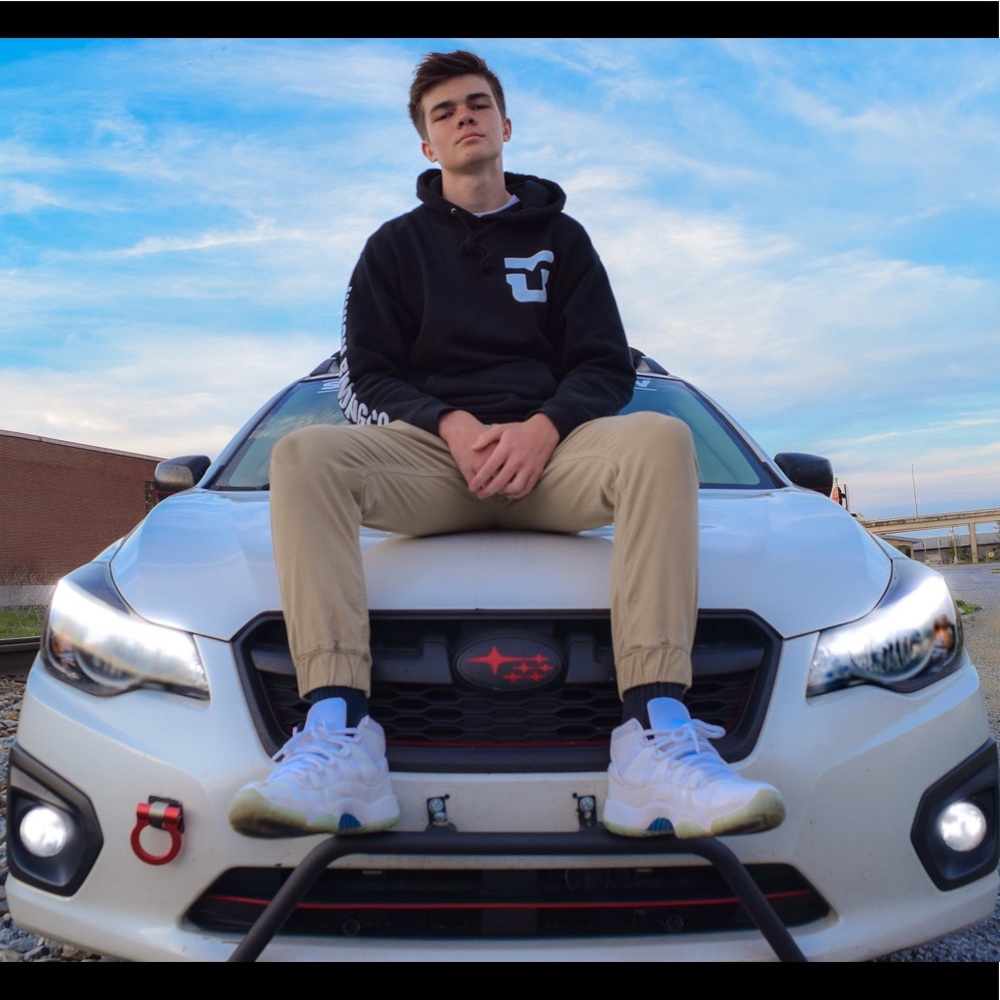 Meet your Posher, Zane